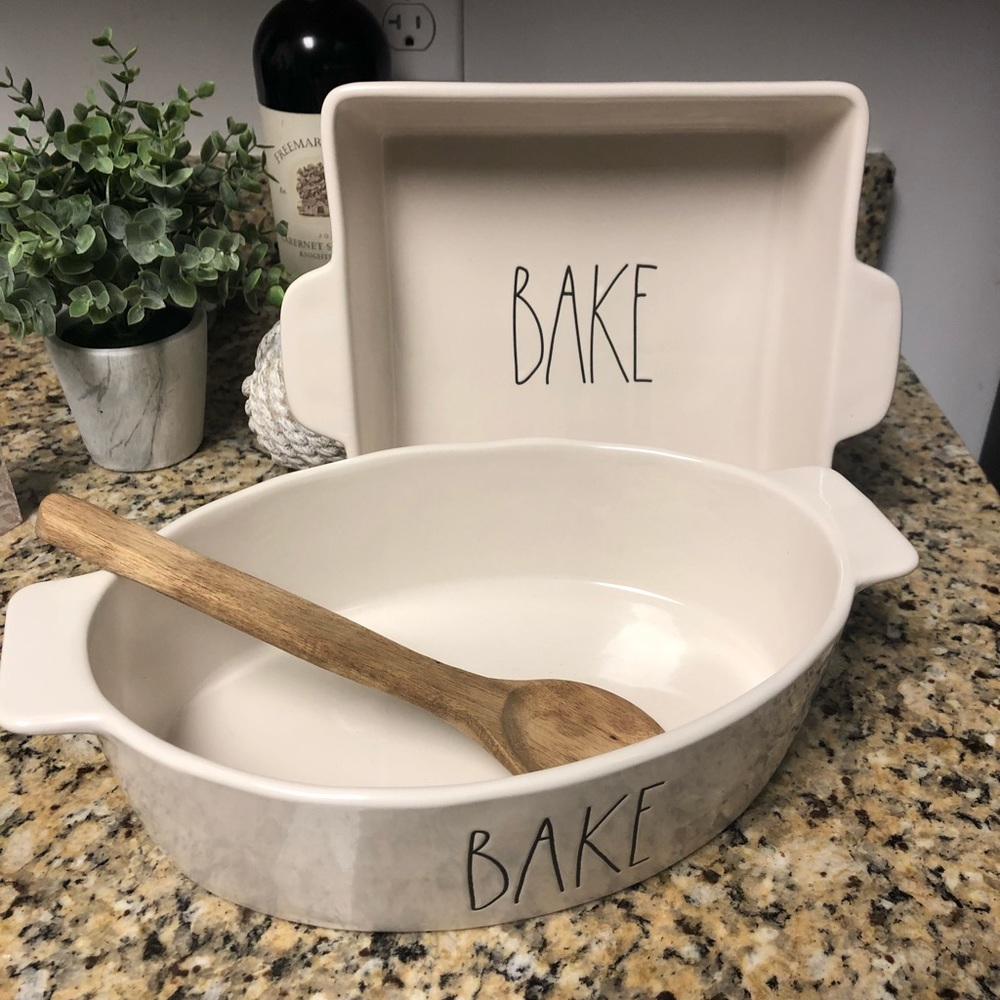 ❌sold❌Rae Dunn Bake - Farmhouse style
